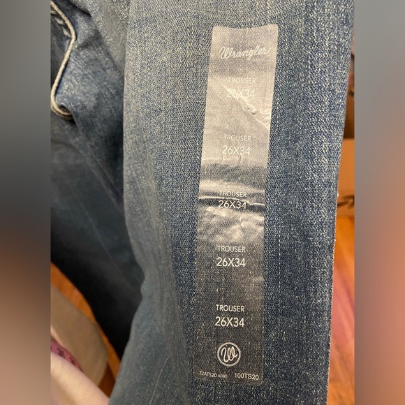 Wrangler new with tag jeans flared - Picture 3 of 9
